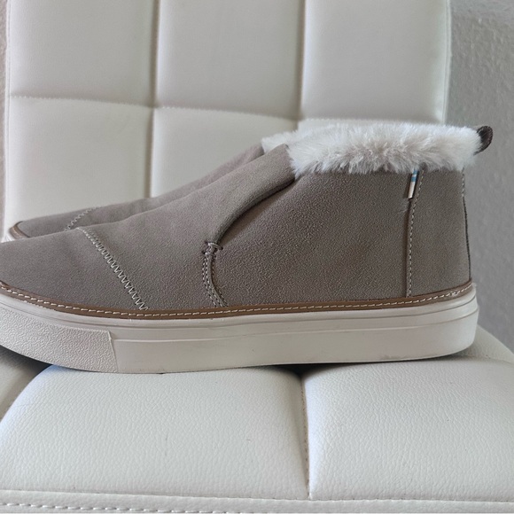 Toms Paxton Slips on Ankle Boots Sneakers with Plush White Lining - Picture 2 of 8